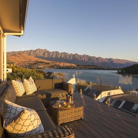 Lakefront Luxury By Amazing Accom Queenstown Bagian luar foto