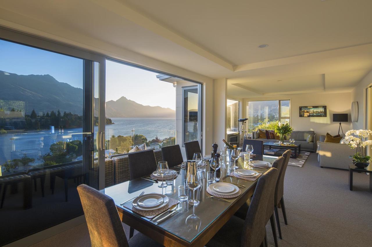 Lakefront Luxury By Amazing Accom Queenstown Bagian luar foto