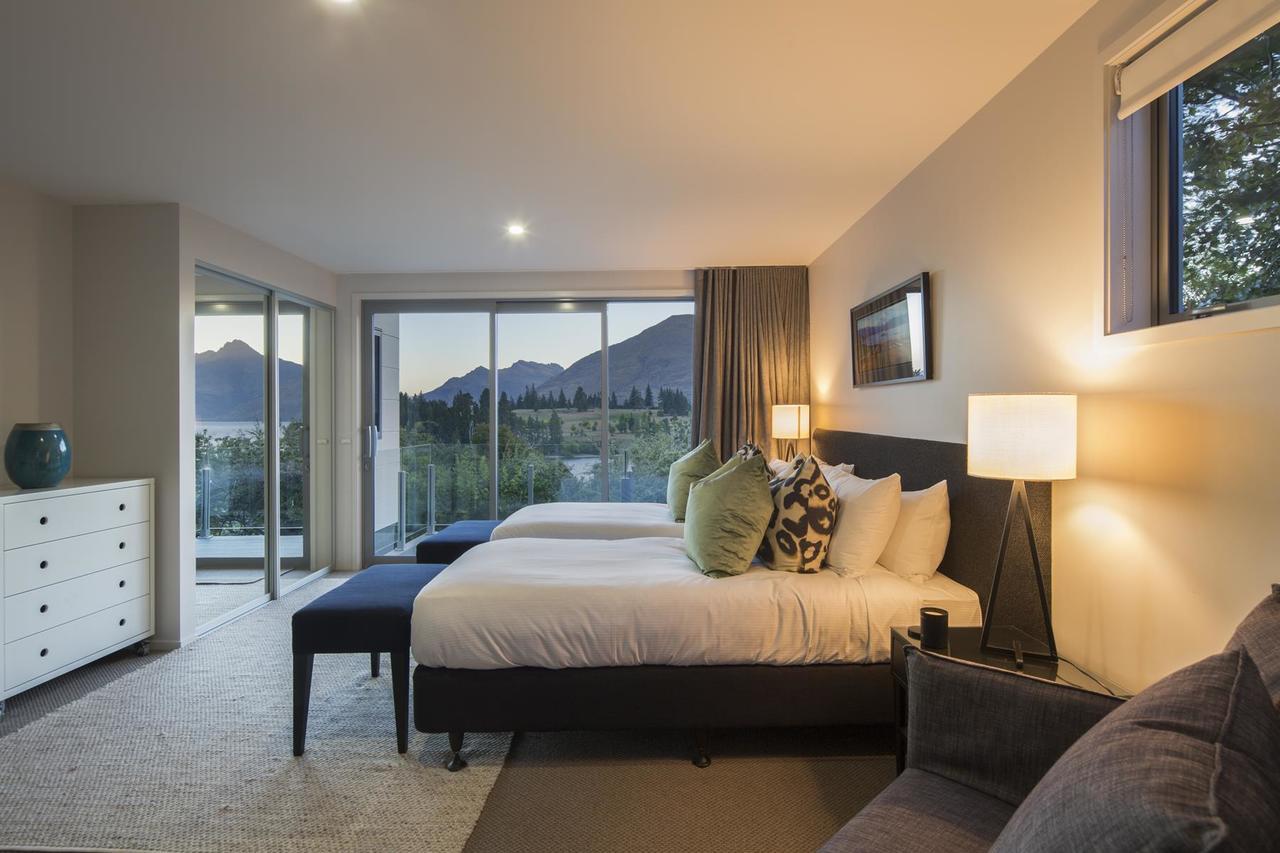 Lakefront Luxury By Amazing Accom Queenstown Bagian luar foto
